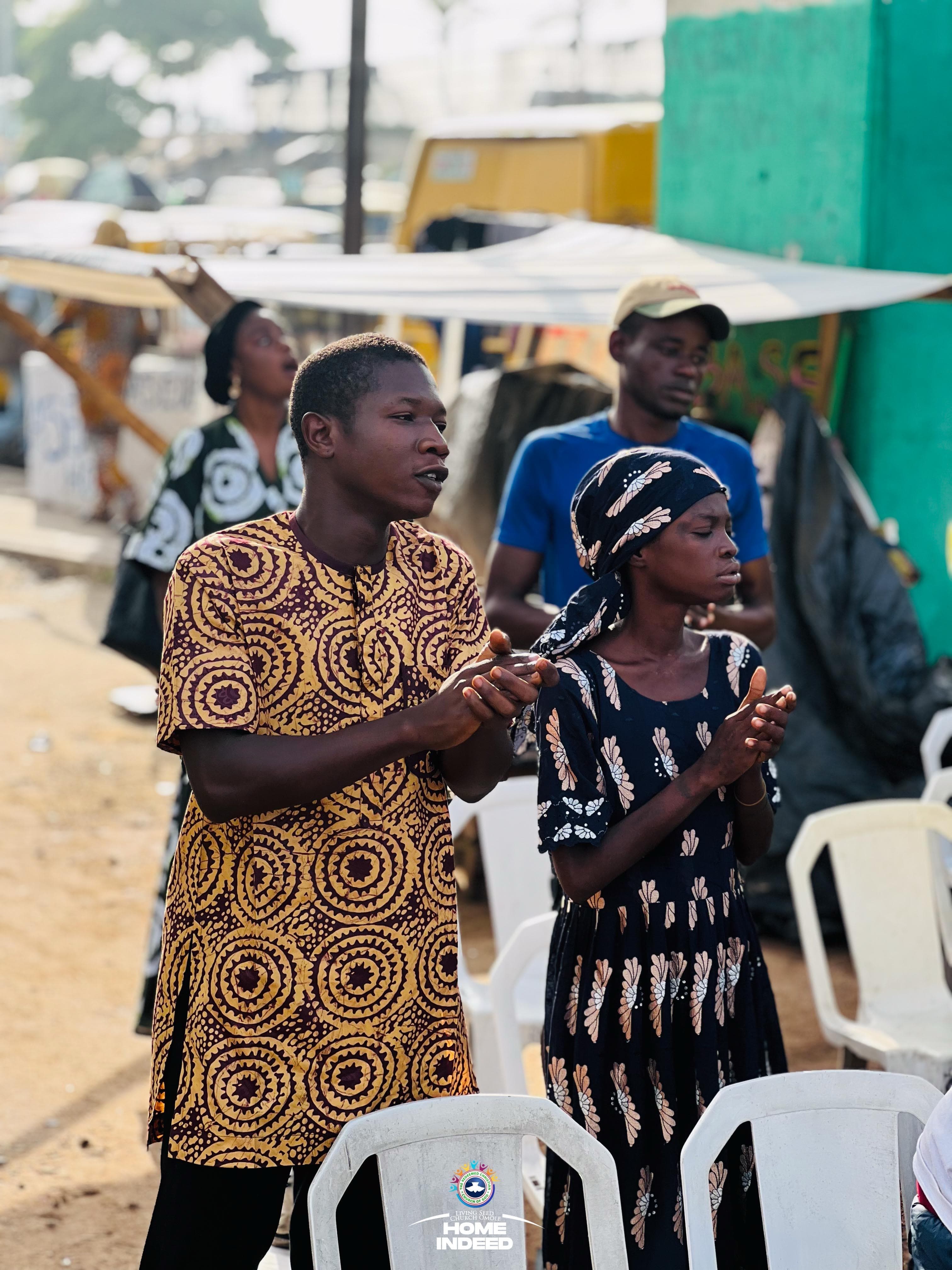 Street Church in Photos photo 31